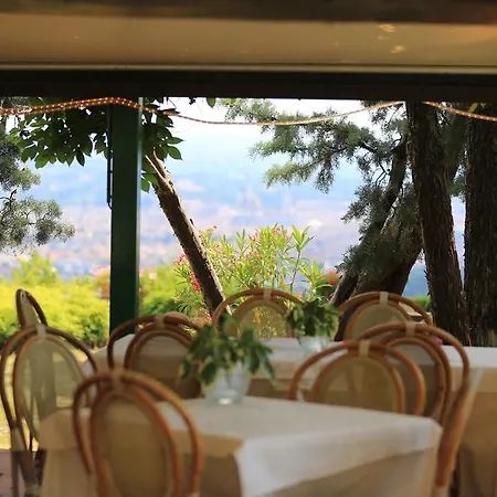 Le Rondini Hotell 4*