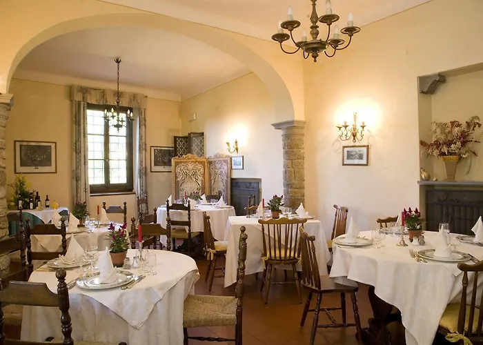 Le Rondini Hotell 4*