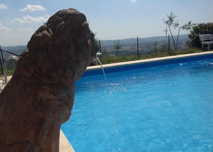 Le Rondini מלון